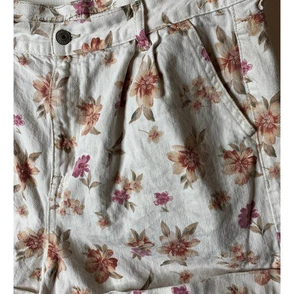 American Eagle 4" Floral Mom Shorts High Waisted Denim Cuffed Plus Size 16 - Picture 2 of 9